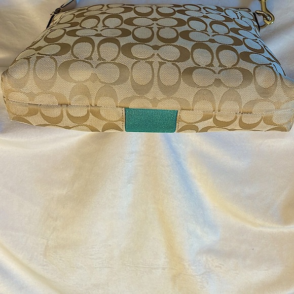 💚 Coach handbag - Picture 3 of 8